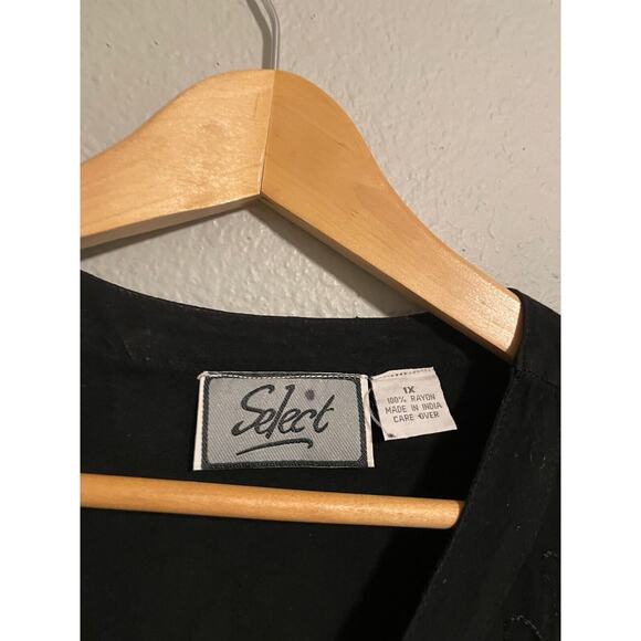 Vintage Select Womens Tunic 1X Black Rayon Geometric Embroidered Button Up Boho - Picture 2 of 6